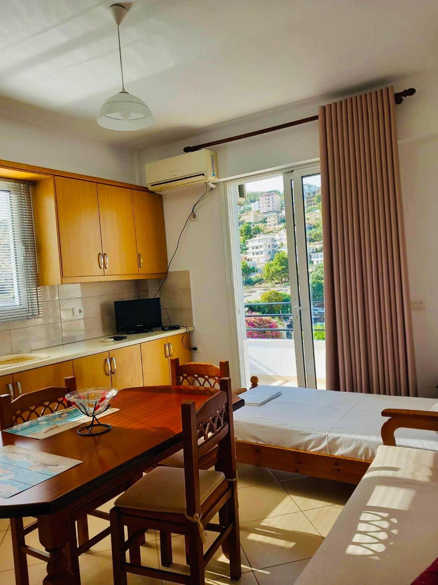Caldera Vista Apartaments Sarandë Eksteriør billede